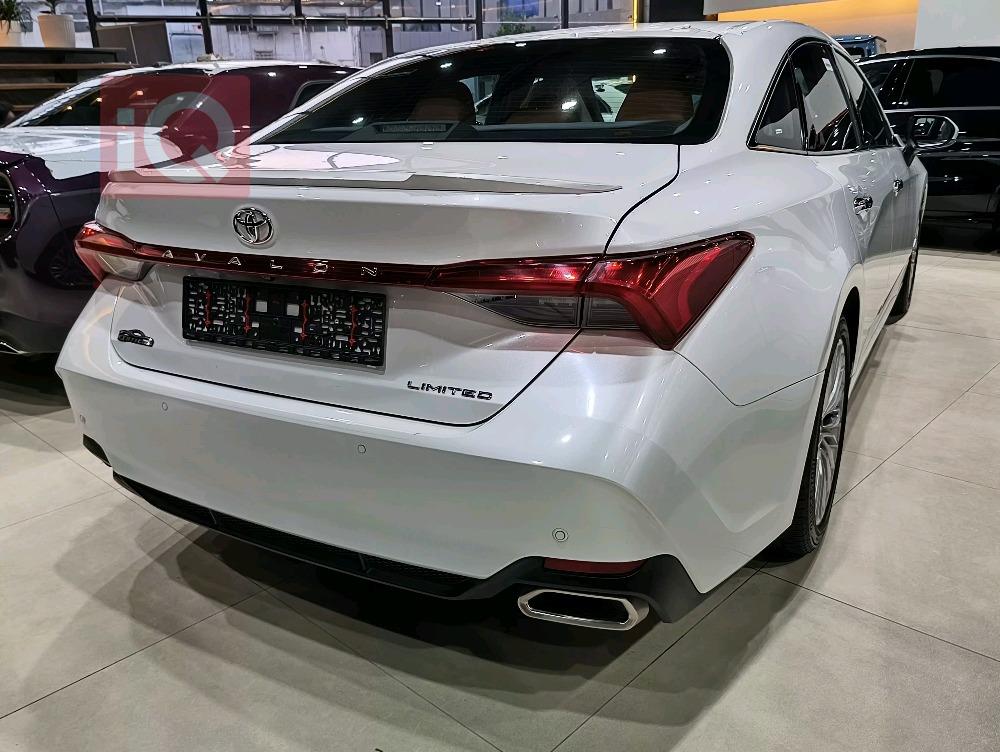 Toyota Avalon